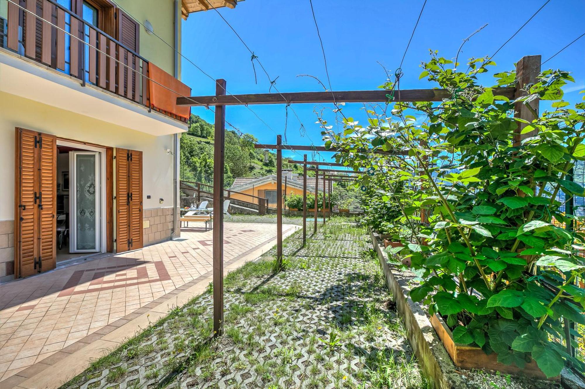 Il Giardino In Montagna Family Friendly- Happy Rentals Tenno Exterior photo